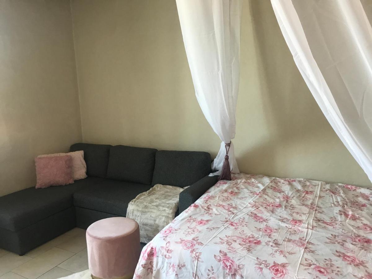 טאלין Cozy Oldtown Studio With Magnific City View מראה חיצוני תמונה